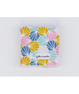 Les lingettes sont réalisées en tissu bio