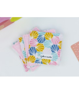 De jolies lingettes pour se démaquiller