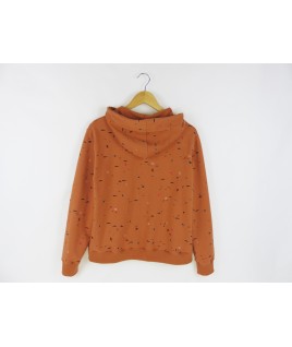 Ses motifs sont originaux