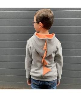 Version classique ou dino : Ajoutez une crête de dinosaure pour un look ludique.