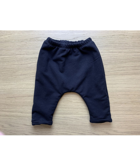 Un pantalon doublé pour bébé
