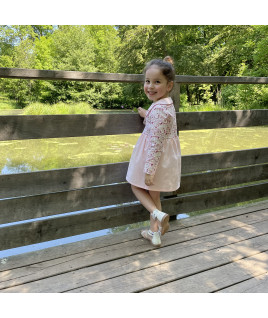 Le patron contient 2 styles de cols Le patron contient 2 styles de cols