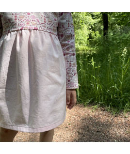 Patron de couture : Elena, une robe enfant avec variations Patron de couture : Elena, une robe enfant avec variations