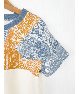 T-shirt Luminous - Version classique à manches courtes, en jersey blanc. T-shirt Luminous - Version classique à manches courtes, en jersey blanc.