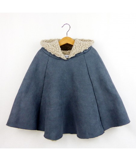 La cape ourson mignon en suédine bio