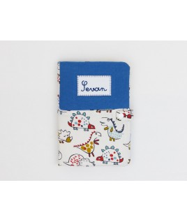 Le protège carnet de santé Dino