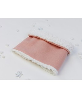 Le snood rose tout doux