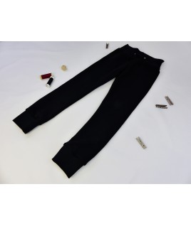 Un très joli pantalon pour les garçons comme les filles