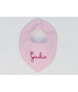 Très élégant, ce bavoir est unique !